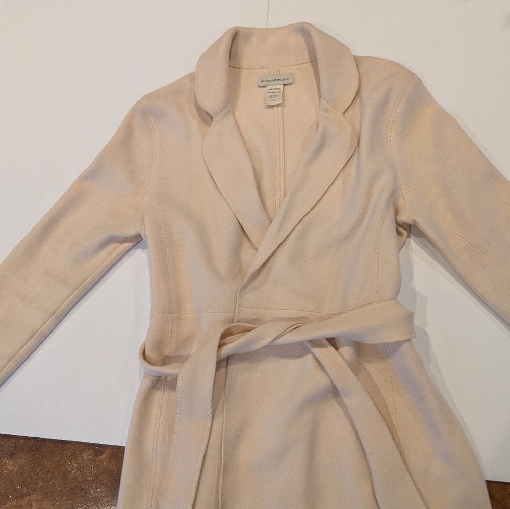 Banana Republic Cream Cardigan Sweater